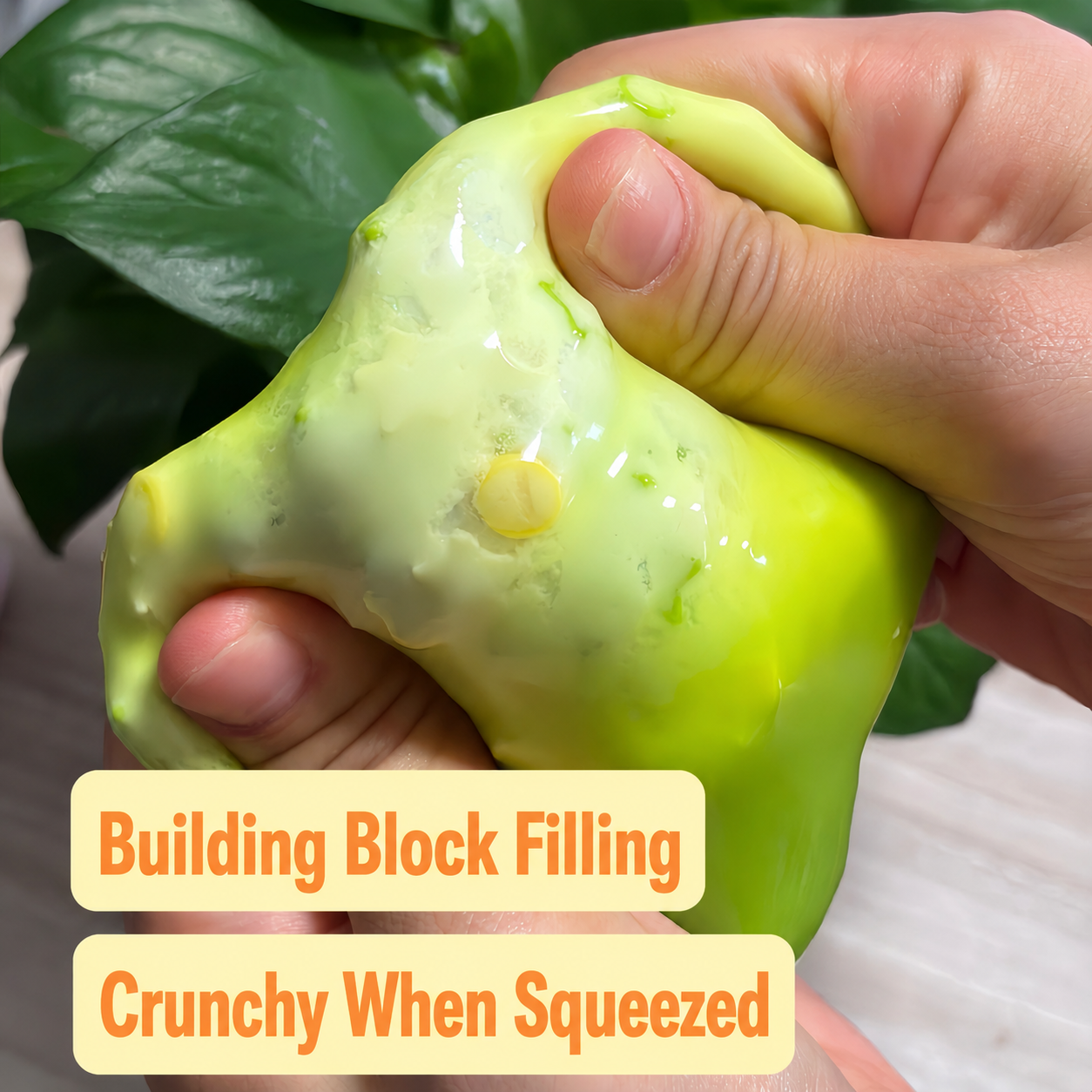 Farbwechselnder knuspriger Mango-Squishy, gefüllt mit Slime-Ton und winzigen Blöcken, mit Knuspergeräusch, Schreibtischschmuck fürs Büro, sensorisches Handgeschenk zur Entspannung für Erwachsene