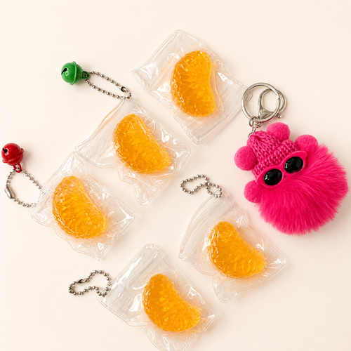 5Pcs Mandarin Orange Slice Squeeze Set - Mini Portable Stress Relief Squeeze Charms, Cute Keychain & Phone Pendant, Ideal Party Favors & Small Gift Sets